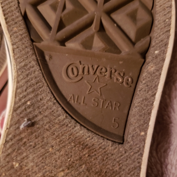 Converse - Picture 2 of 3
